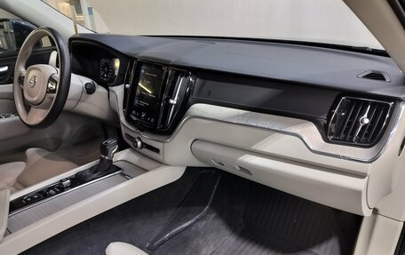 Volvo XC60 II, 2020 год, 3 750 000 рублей, 12 фотография