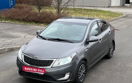 KIA Rio III рестайлинг, 2015 год, 385 000 рублей, 2 фотография