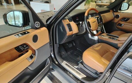 Land Rover Range Rover IV рестайлинг, 2019 год, 6 690 000 рублей, 8 фотография