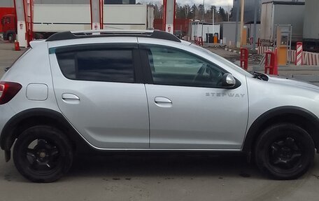 Renault Sandero II рестайлинг, 2018 год, 1 200 000 рублей, 4 фотография