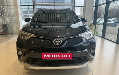 Toyota RAV4, 2016 год, 2 490 000 рублей, 2 фотография