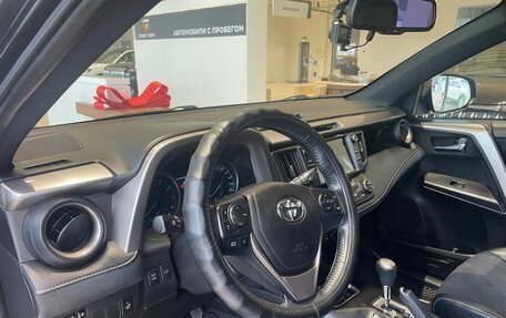 Toyota RAV4, 2016 год, 2 490 000 рублей, 10 фотография