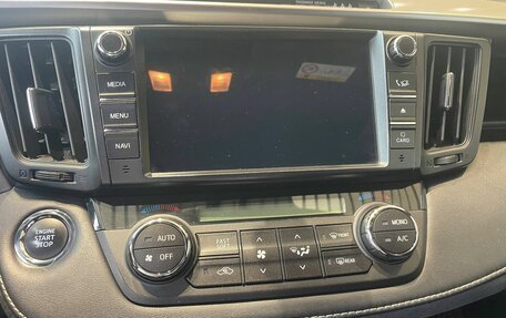 Toyota RAV4, 2016 год, 2 490 000 рублей, 11 фотография