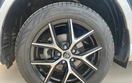 Toyota RAV4, 2016 год, 2 490 000 рублей, 14 фотография