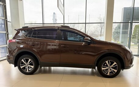 Toyota RAV4, 2017 год, 2 130 000 рублей, 4 фотография