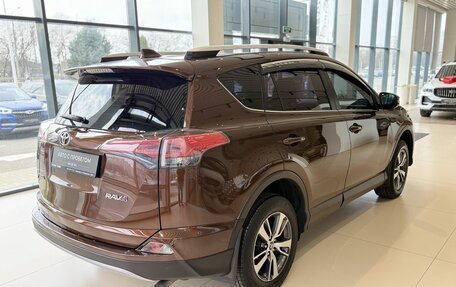 Toyota RAV4, 2017 год, 2 130 000 рублей, 5 фотография