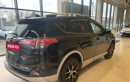 Toyota RAV4, 2016 год, 2 490 000 рублей, 6 фотография