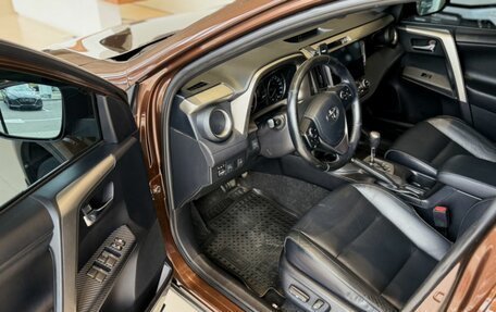 Toyota RAV4, 2017 год, 2 130 000 рублей, 8 фотография