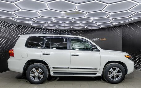 Toyota Land Cruiser 200, 2015 год, 4 095 000 рублей, 5 фотография
