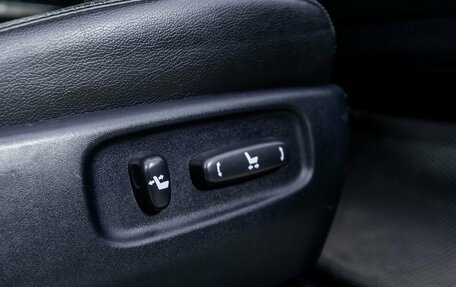 Toyota Land Cruiser 200, 2015 год, 4 095 000 рублей, 27 фотография