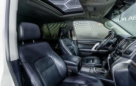 Toyota Land Cruiser 200, 2015 год, 4 095 000 рублей, 29 фотография