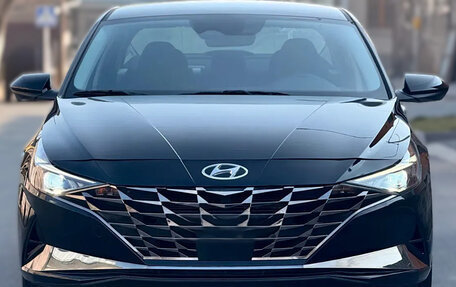 Hyundai Elantra, 2022 год, 1 350 000 рублей, 1 фотография