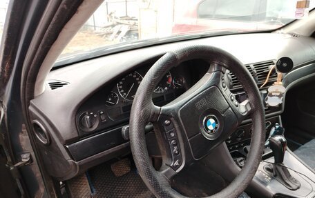 BMW 5 серия, 2000 год, 700 000 рублей, 1 фотография