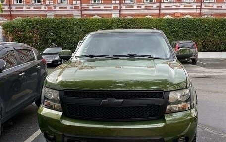 Chevrolet Tahoe III, 2013 год, 2 600 000 рублей, 1 фотография