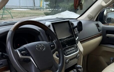 Toyota Land Cruiser 200, 2016 год, 7 500 000 рублей, 4 фотография