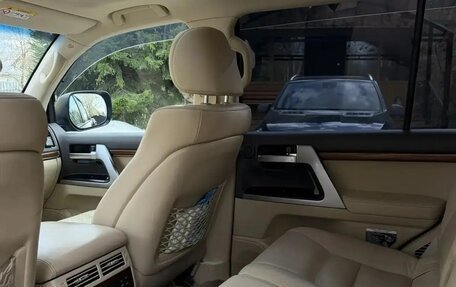 Toyota Land Cruiser 200, 2016 год, 7 500 000 рублей, 13 фотография