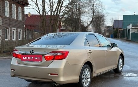 Toyota Camry, 2012 год, 1 370 000 рублей, 6 фотография