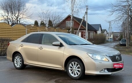 Toyota Camry, 2012 год, 1 370 000 рублей, 4 фотография