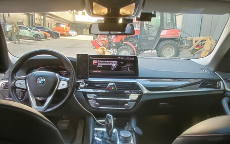 BMW 5 серия, 2021 год, 4 800 000 рублей, 14 фотография