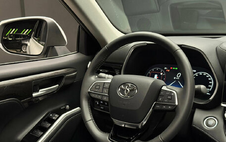 Toyota Highlander, 2025 год, 5 900 000 рублей, 10 фотография