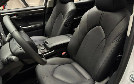 Toyota Highlander, 2025 год, 5 900 000 рублей, 9 фотография