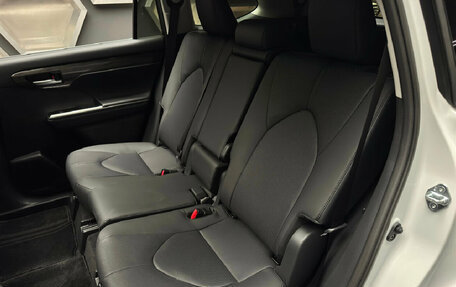 Toyota Highlander, 2025 год, 5 900 000 рублей, 20 фотография