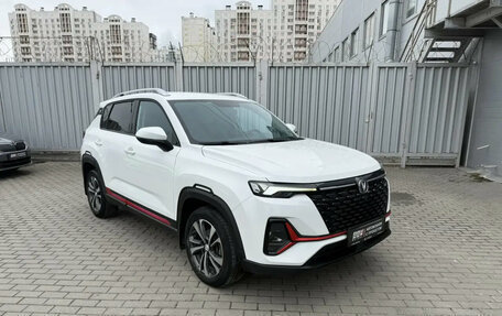 Changan CS35 Plus, 2022 год, 1 707 000 рублей, 3 фотография