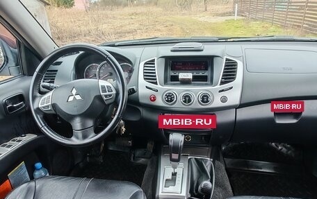 Mitsubishi L200 IV рестайлинг, 2014 год, 2 200 000 рублей, 4 фотография