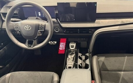 Toyota Camry, 2025 год, 4 450 000 рублей, 8 фотография