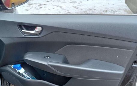 Hyundai Solaris II рестайлинг, 2019 год, 1 224 000 рублей, 23 фотография