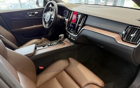 Volvo V60 Cross Country II, 2021 год, 3 640 000 рублей, 16 фотография