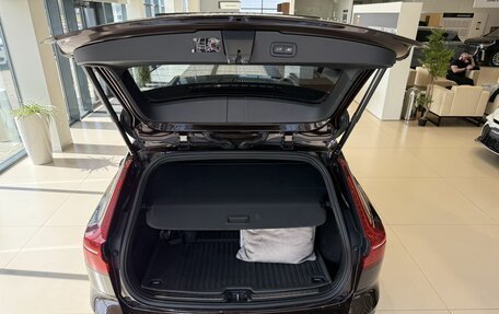 Volvo V60 Cross Country II, 2021 год, 3 640 000 рублей, 17 фотография