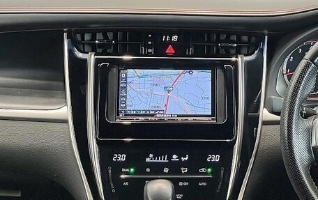 Toyota Harrier, 2018 год, 2 550 000 рублей, 15 фотография