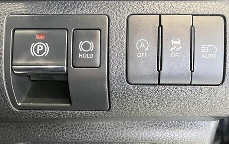 Toyota Harrier, 2018 год, 2 550 000 рублей, 20 фотография