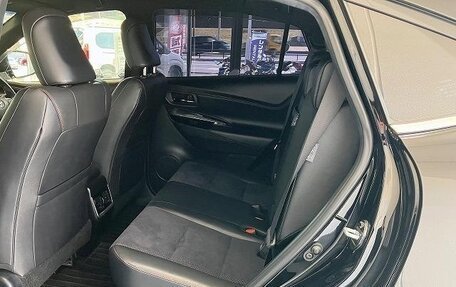 Toyota Harrier, 2018 год, 2 550 000 рублей, 28 фотография