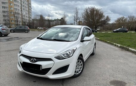Hyundai i30 II рестайлинг, 2013 год, 1 210 000 рублей, 2 фотография