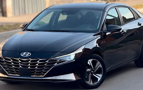 Hyundai Elantra, 2022 год, 1 350 000 рублей, 6 фотография