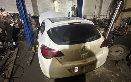 Opel Astra J, 2010 год, 700 000 рублей, 7 фотография