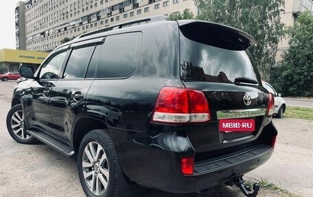 Toyota Land Cruiser 200, 2008 год, 2 650 000 рублей, 5 фотография