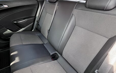 Opel Astra J, 2012 год, 650 000 рублей, 8 фотография