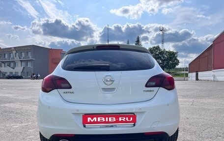 Opel Astra J, 2012 год, 650 000 рублей, 2 фотография