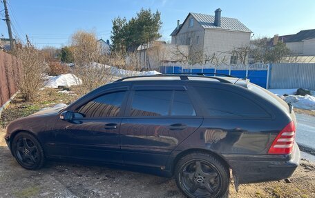 Mercedes-Benz C-Класс, 2002 год, 600 000 рублей, 3 фотография