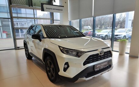 Toyota RAV4, 2022 год, 3 150 000 рублей, 2 фотография