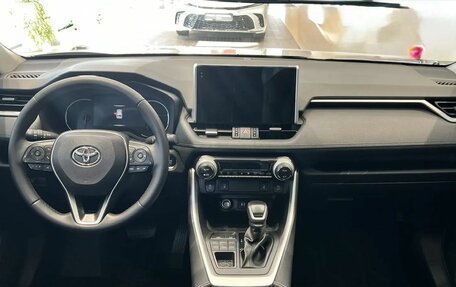 Toyota RAV4, 2022 год, 3 150 000 рублей, 5 фотография