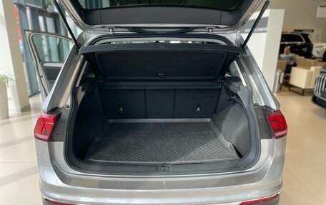 Volkswagen Tiguan II, 2021 год, 2 460 000 рублей, 16 фотография