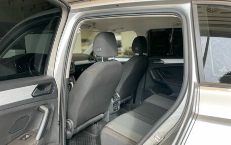 Volkswagen Tiguan II, 2021 год, 2 460 000 рублей, 14 фотография