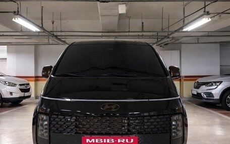 Hyundai Staria, 2025 год, 11 890 000 рублей, 2 фотография