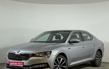 Skoda Superb III рестайлинг, 2025 год, 3 700 000 рублей, 1 фотография