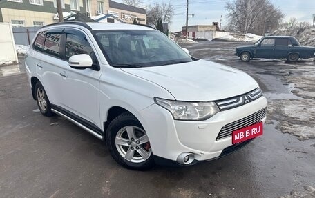 Mitsubishi Outlander III рестайлинг 3, 2012 год, 1 350 000 рублей, 1 фотография