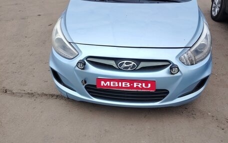 Hyundai Solaris II рестайлинг, 2013 год, 640 000 рублей, 1 фотография